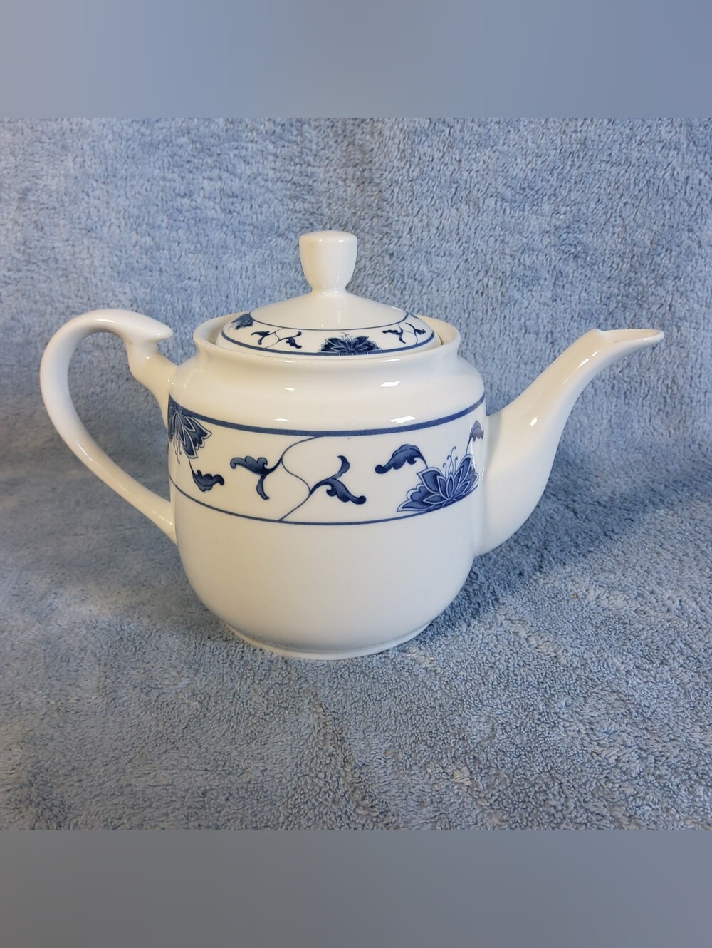 Vintage Tatung Durable China Teapot Blue Water Lily Discontinued Pattern Taiwan